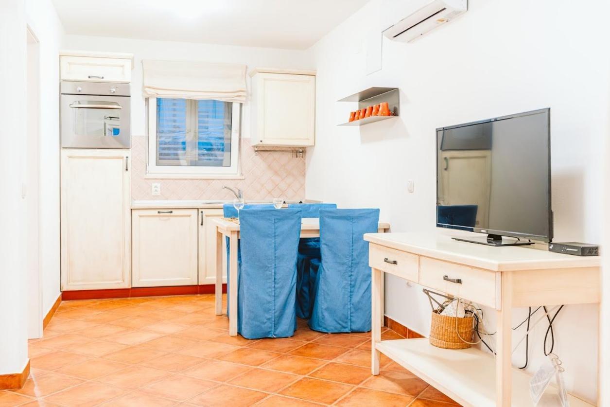 Sutivan Best Apartments Esterno foto